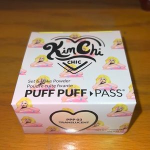 KIM CHI PUFF PUFF PASS MAKEUP SETTING POWDER
